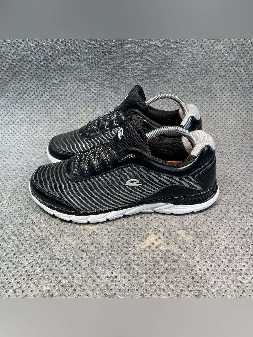 Easy Spirit e360 Black White Running Shoes Size 8 Women’s